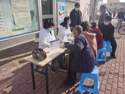 聚焦作風(fēng)提優(yōu)年 東營市墾利區(qū)東安社區(qū)開展義診進社區(qū)活動